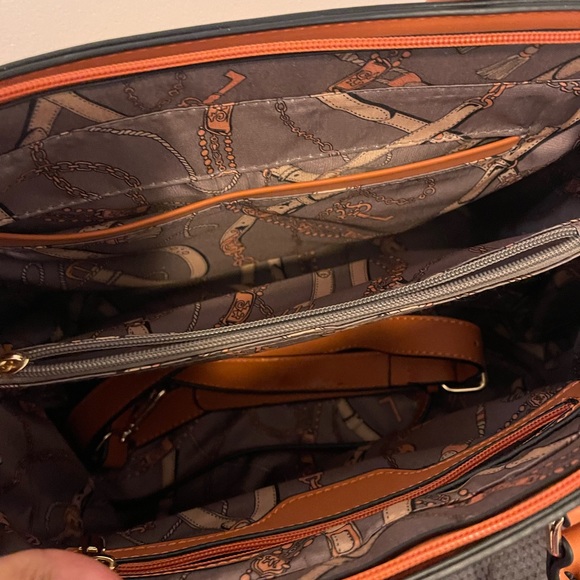 Bags - Picture 5 of 5